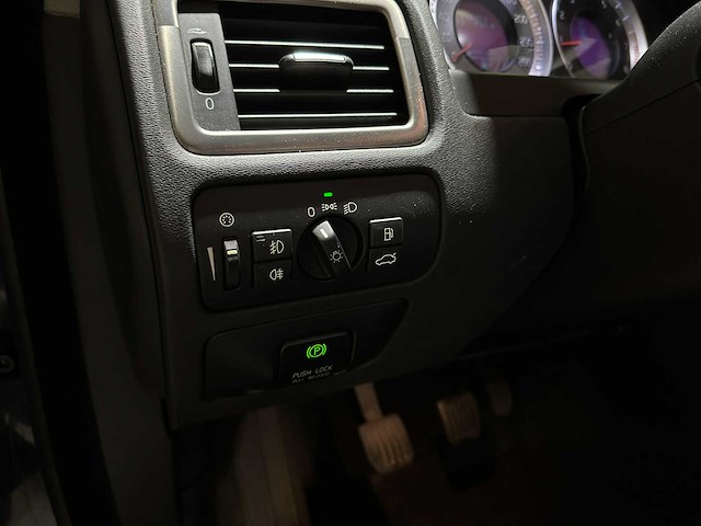 Volvo v70 1.6 t4 limited edition 179pk 2011 (origineel-nl), 63-rsf-2 - afbeelding 14 van  46