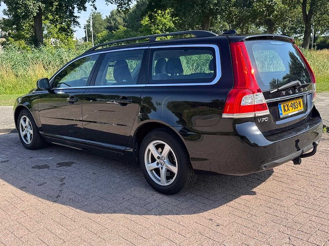 Volvo v70 2.0 d3 polar,* kx-983-v - afbeelding 13 van  18