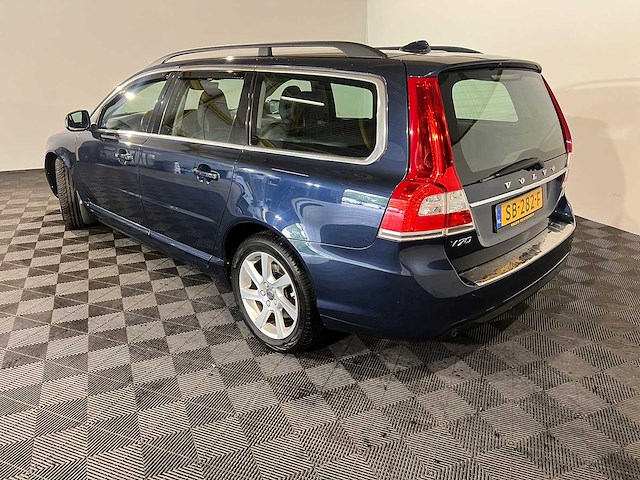Volvo v70 2.0 d3 summum, sb-282-f - afbeelding 2 van  21