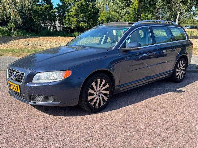 Volvo v70 2.0 d4 limited edition* 82-zfs-7 - afbeelding 1 van  18