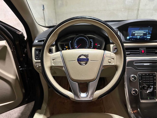 Volvo v70 2.0 d4 summum 181pk 2015 (origineel-nl), gb-859-b - afbeelding 13 van  44