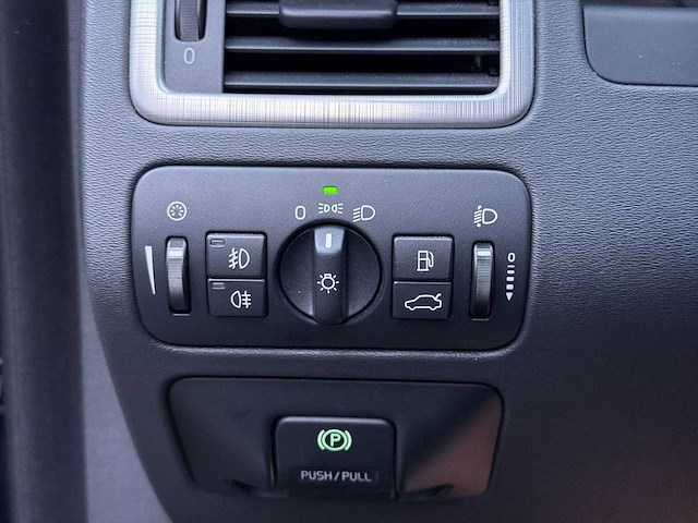 Volvo v70 2.0 limited edition 2010 | 56-kxk-9 - afbeelding 5 van  34