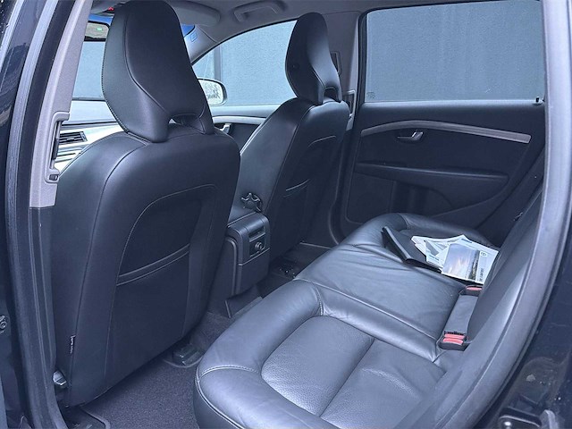 Volvo v70 2.0 limited edition 2010 | 56-kxk-9 - afbeelding 21 van  34
