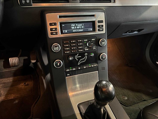 Volvo v70 2.0 lpg-g3 limited edition, 68-ktz-6 - afbeelding 18 van  18