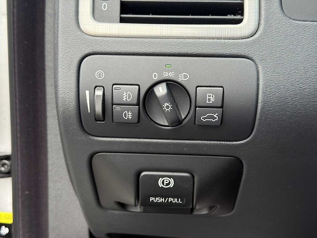 Volvo v70 2.0 | sf-282-r i - afbeelding 2 van  29