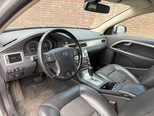Volvo v70 2.0 | sf-282-r i - afbeelding 26 van  29