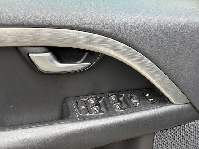 Volvo v70 2.0 | sf-282-r i - afbeelding 17 van  18