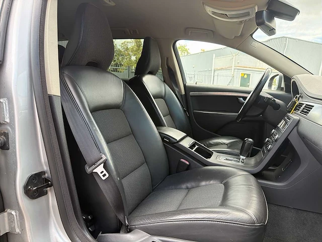 Volvo v70 2.0 | sf-282-r i - afbeelding 21 van  29