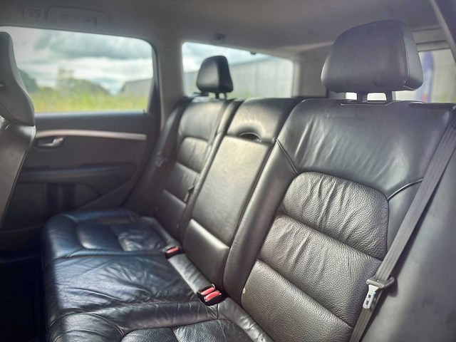 Volvo v70 2.0 t5 kinetic automaat, kh-926-l - afbeelding 2 van  16