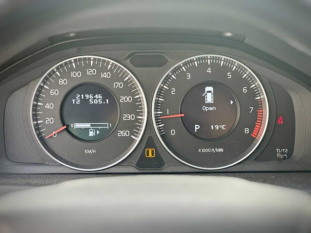 Volvo v70 2.0 t5 kinetic automaat, kh-926-l - afbeelding 8 van  16