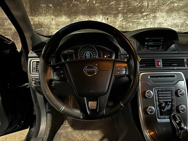 Volvo v70 2.0 t5 summum 241pk 2017, z-082-hj - afbeelding 8 van  36