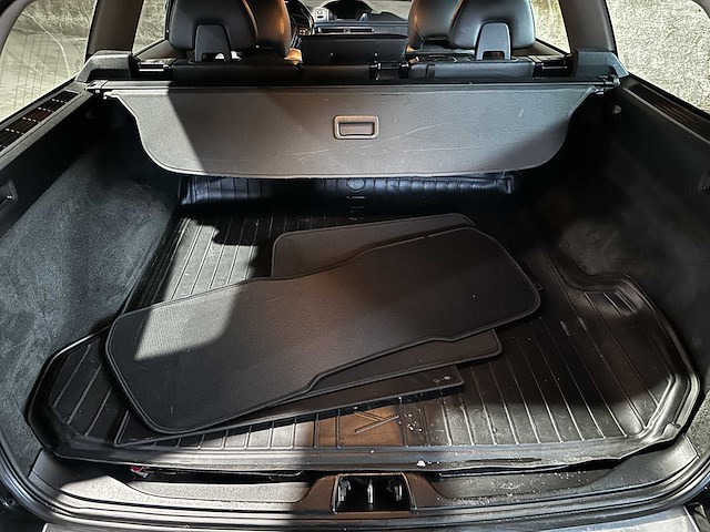 Volvo v70 2.0 t5 summum 241pk 2017, z-082-hj - afbeelding 24 van  36
