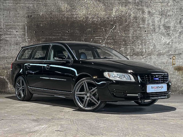 Volvo v70 2.0 t5 summum 241pk 2017, z-082-hj - afbeelding 33 van  36