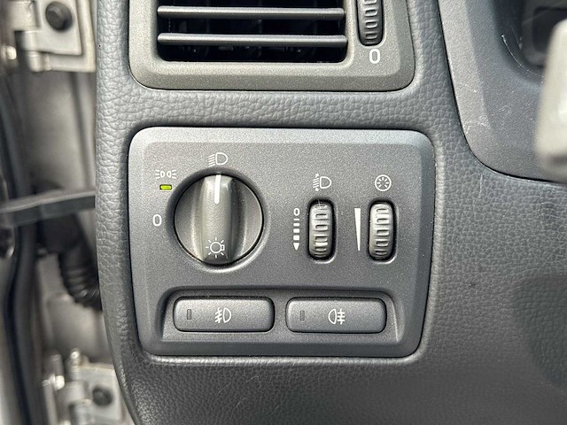 Volvo v70 2003 | 92-gkz-1 - afbeelding 6 van  29