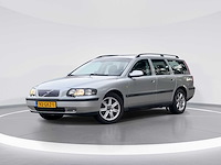 Volvo v70 2003 | 92-gkz-1