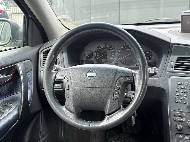 Volvo v70 2003 | 92-gkz-1 - afbeelding 7 van  29