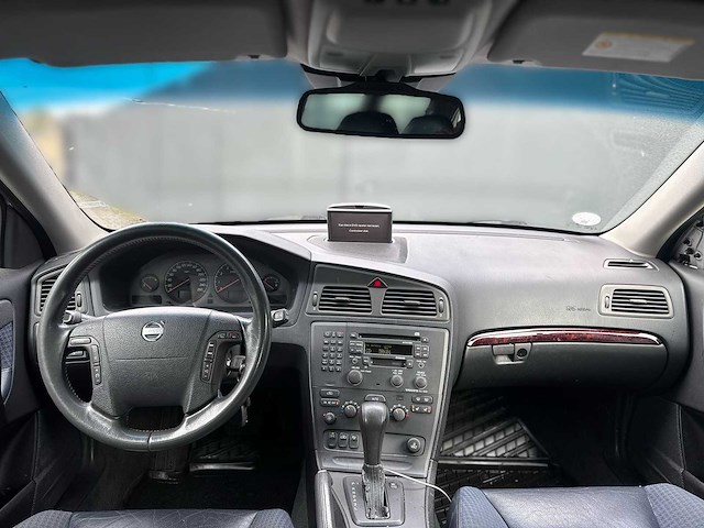 Volvo v70 2003 | 92-gkz-1 - afbeelding 20 van  29