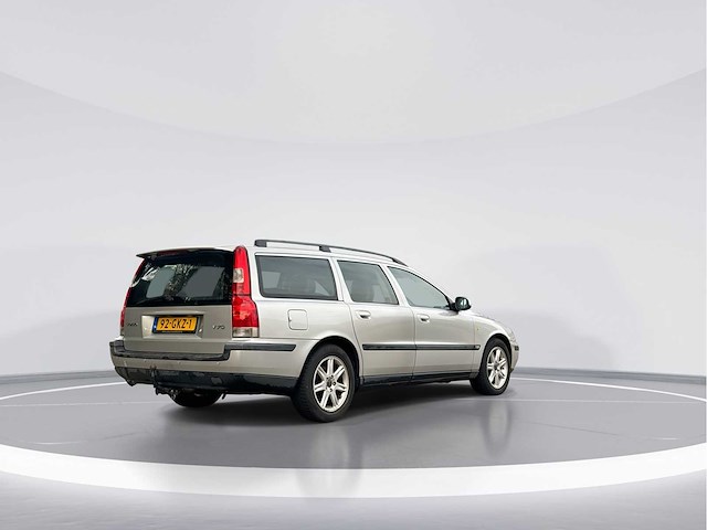 Volvo v70 2003 | 92-gkz-1 - afbeelding 26 van  29
