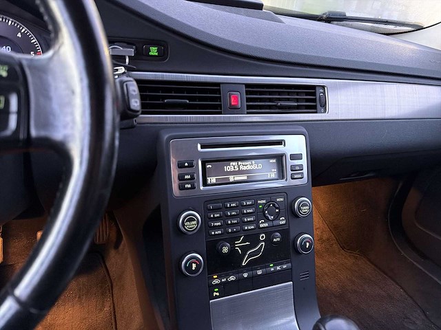 Volvo v70 2.0d kinetic 2009 | 48-hnf-1 i - afbeelding 6 van  35