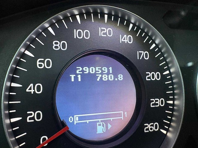 Volvo v70 2.0d limited edition - personenauto - afbeelding 4 van  15