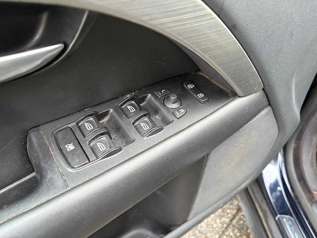 Volvo v70 2.0d limited edition - personenauto - afbeelding 6 van  15