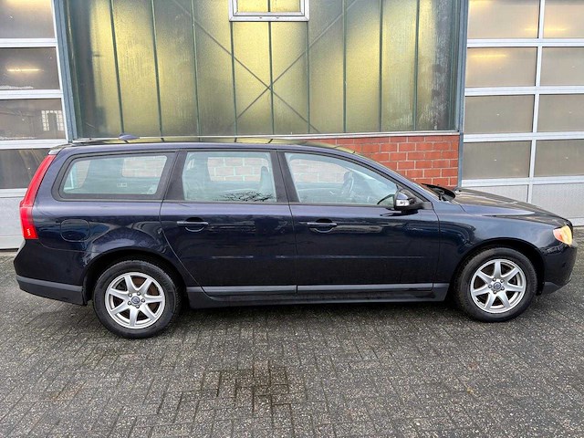 Volvo v70 2.0d limited edition - personenauto - afbeelding 10 van  15