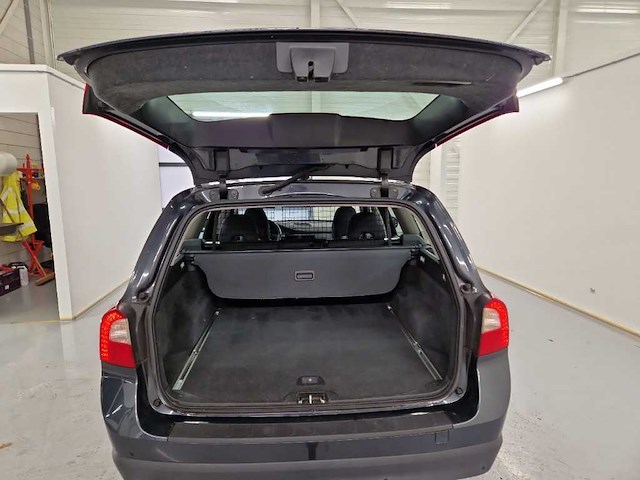 Volvo v70 2.0d momentum | 60-nls-6 - afbeelding 5 van  8