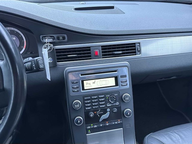 Volvo v70 2.0t momentum 2010 | 34-lpl-8 i - afbeelding 8 van  34