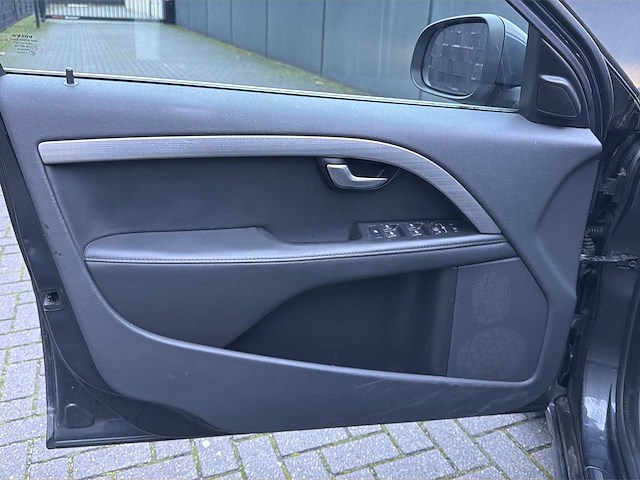 Volvo v70 2.0t momentum 2010 | 34-lpl-8 i - afbeelding 6 van  34