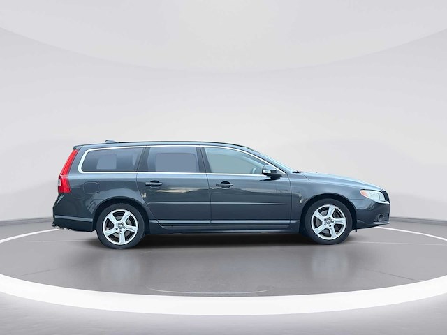 Volvo v70 2.0t momentum 2010 | 34-lpl-8 i - afbeelding 32 van  34