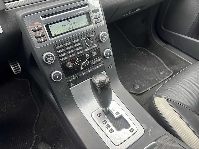 Volvo v70 2.0t r-edition | 09-pps-1 - afbeelding 34 van  35