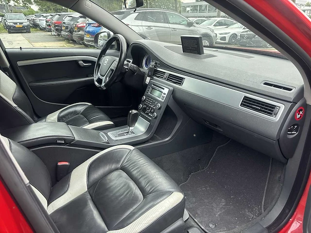 Volvo v70 2.0t r-edition | 09-pps-1 - afbeelding 20 van  35