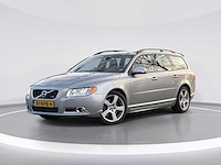 Volvo v70 2.0t r-edition 2010 | 81-npb-4 i - afbeelding 1 van  32
