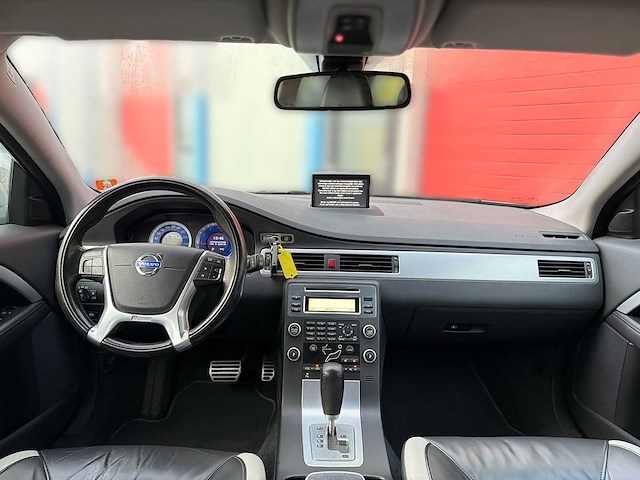 Volvo v70 2.0t r-edition 2010 | 81-npb-4 i - afbeelding 24 van  32