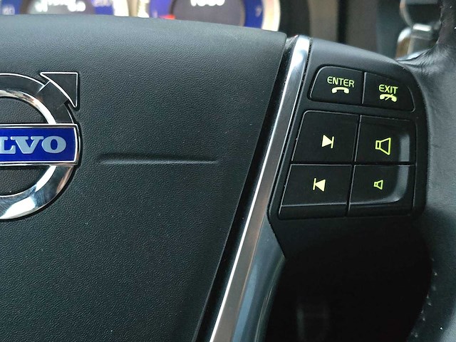 Volvo v70 2.0t r-edition 2011 | 02-pvb-1 - afbeelding 8 van  30