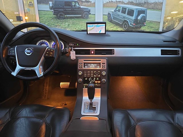 Volvo v70 2.0t r-edition 2011 | 02-pvb-1 - afbeelding 17 van  30