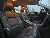 Volvo v70 2.0t r-edition 2011 | 02-pvb-1 - afbeelding 18 van  30