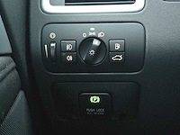 Volvo v70 2.0t r-edition 2011 | 02-pvb-1 - afbeelding 27 van  30