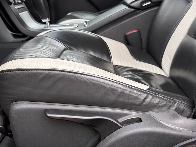 Volvo v70 2.0t r-edition 2011 | 92-ptj-8 i - afbeelding 3 van  35