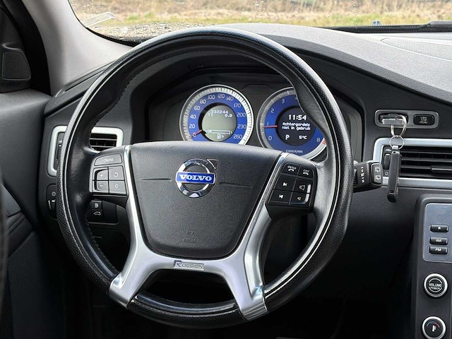 Volvo v70 2.0t r-edition 2011 | 92-ptj-8 i - afbeelding 9 van  35