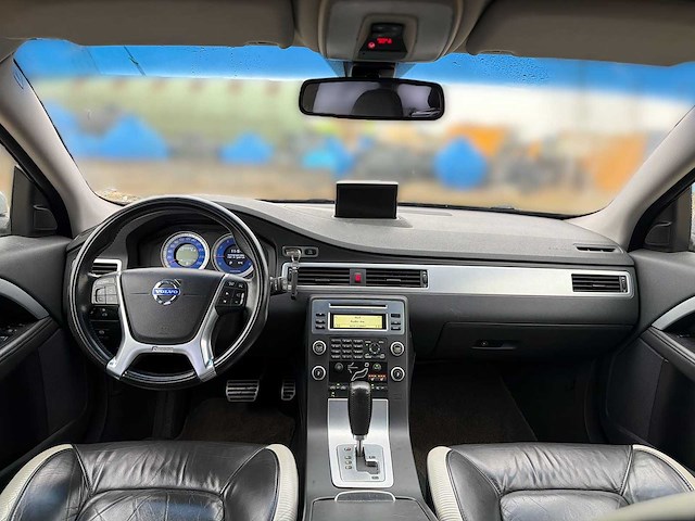 Volvo v70 2.0t r-edition 2011 | 92-ptj-8 i - afbeelding 25 van  35