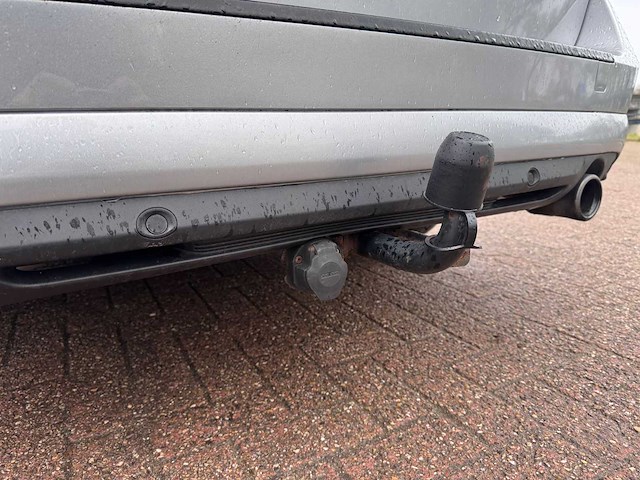 Volvo v70 2.0t r-edition; 29-rgn-5 - afbeelding 9 van  15