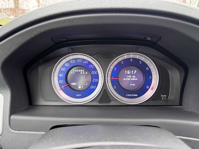 Volvo v70 2.0t r-edition; 29-rgn-5 - afbeelding 7 van  15