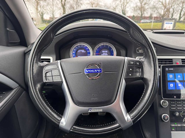Volvo v70 2.0t r-edition; 29-rgn-5 - afbeelding 12 van  15