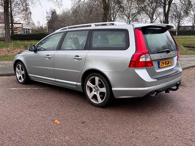Volvo v70 2.0t r-edition; 29-rgn-5 - afbeelding 5 van  15