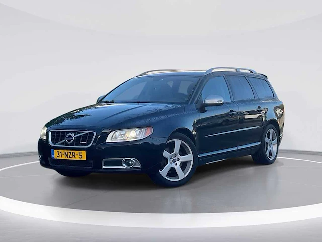 Volvo v70 2.0t r-edition | 31-nzr-5 - afbeelding 1 van  33