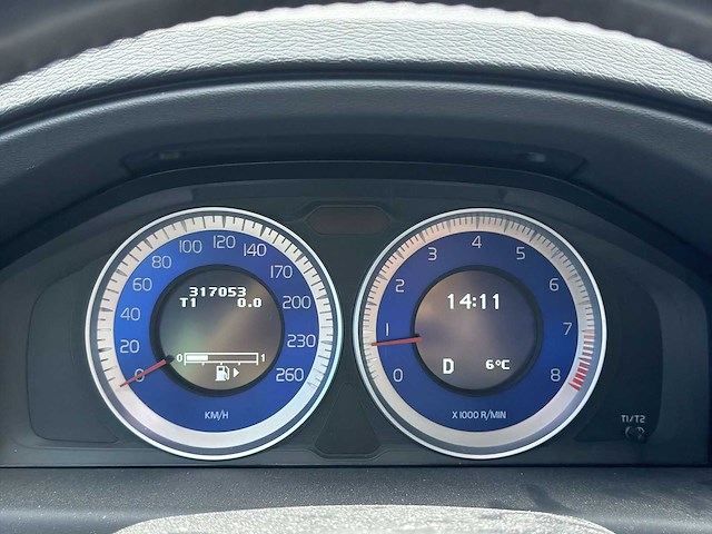 Volvo v70 2.0t r-edition | 32-nzz-9 i - afbeelding 28 van  30