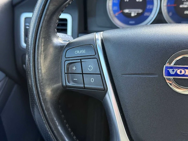 Volvo v70 2.0t r-edition | 34-psr-3 i - afbeelding 9 van  34