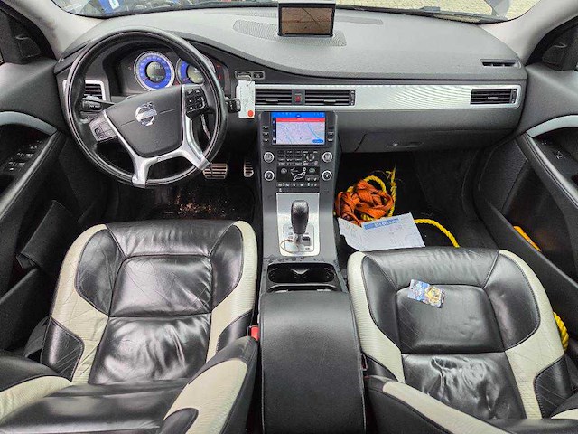 Volvo v70 2.0t r-edition; 50-psz-1 - afbeelding 6 van  7
