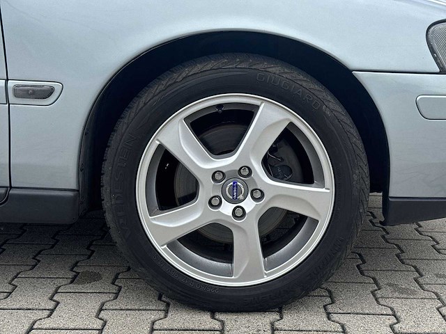 Volvo v70 2.3 t5 geartronic 251pk | 70-gl-hd i - afbeelding 17 van  31